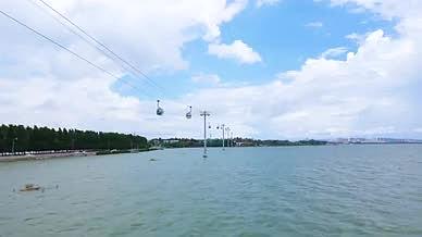 云南滇池海埂公园缆车风景4K航拍视频的预览图